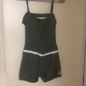 EUC Jasmine Tai Swim Romper size Medium. Fern